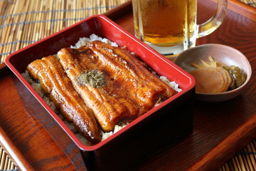 うな重(国産うなぎ)