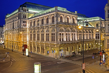 Fototapeta na wymiar Vienna - Teatro dell'Opera
