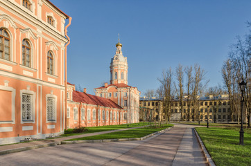 Fototapeta na wymiar South-west (Bibliotechnaya) tower of the Alexander Nevsky Lavra.