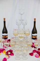 pyramid of champagne glasses