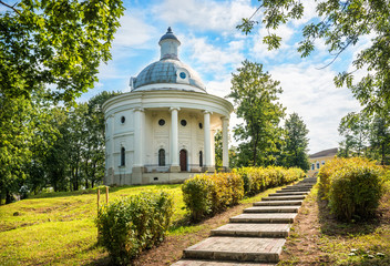 Музей колоколов  на Валдае и лестница Museum of bells and a staircase