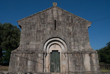 Fototapeta na wymiar Iglesia románica de Santa Eulalia de Arnoso, Vila Nova de Famalição. Braga. Portugal.