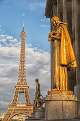 Fototapeta na wymiar eiffel tower in paris
