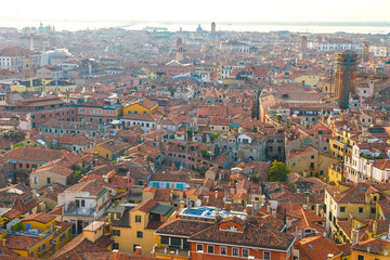 Fototapeta premium Landscape view of the historic buildings of Venice, Italy on a sunny day.