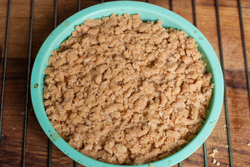 Preparation of pumpkin pie with chocolate