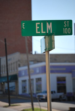 Elm Street Sign