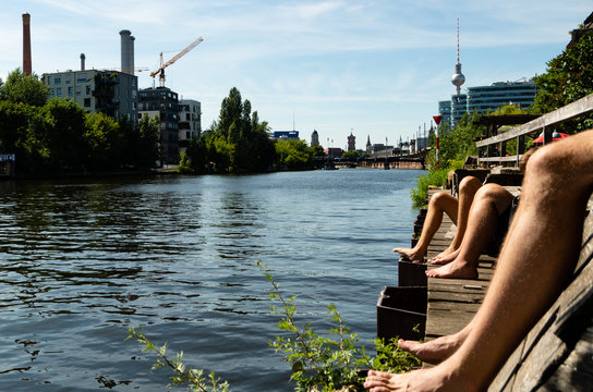 Relaxing at the Spree in Berlin
