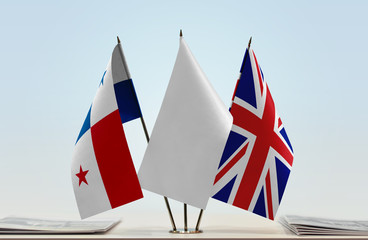 Flags of Panama and United Kingdom with a white flag in the middle