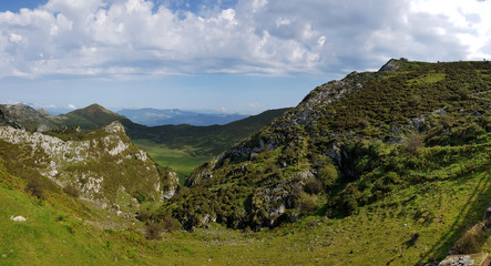 Fototapeta na wymiar Panoramic view near Covadonga Lakes, Picos de Europa, Asturias, Spain