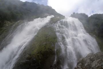 屋久島にある大川の滝。台風通過後で水量が多い