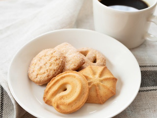 バタークッキーとコーヒー