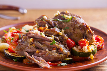 Slow cooker lamb with vegetables and garlic