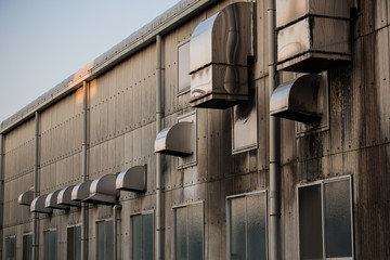 散歩道にある錆