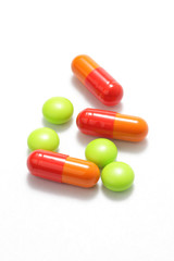 カラフルな薬