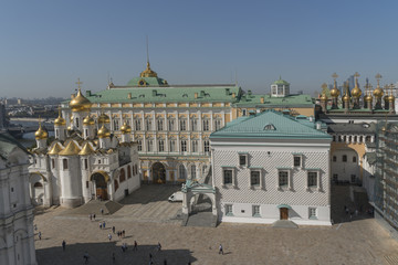 Грановитая палата Московского Кремля на Соборной площади.