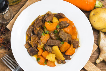 Braised beef brisket and carrot potatoes
