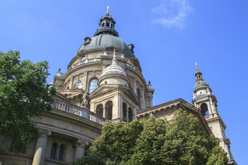 Fototapeta na wymiar Close up view of St. Stephen's Basilica in Budapest, Hungary.