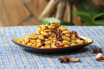 Spicy peanut snack