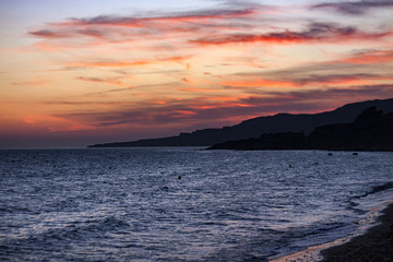 ANOCHECER EN LA COSTA
