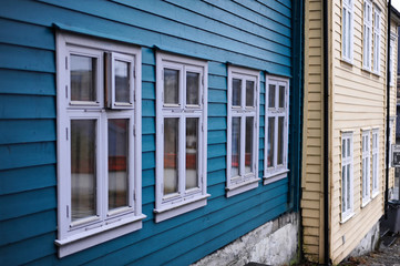 Fototapeta premium Bunte Holzhäuser