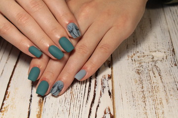 glamorous manicure design
