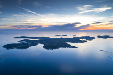Fototapeta premium Kroatien, Istrien, Pula, Brijuni Inseln, Sonnenuntergang, Luftaufnahme