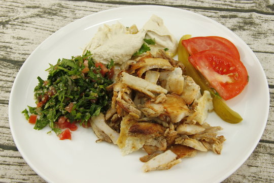 Plat libanais de poulet shawarma