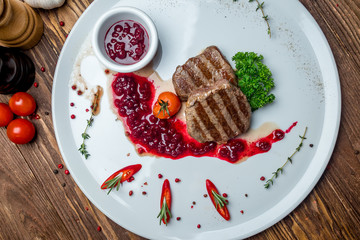 medallions of beef