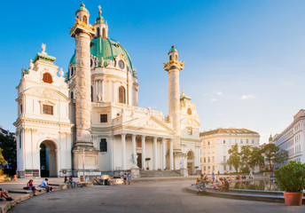 Fototapeta na wymiar VIENNA, AUSTRIA - AUGUST 15, 2018: St. Charles's Church in Vienna, Austria.