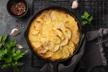 potato gratin in cast iron pan