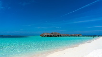 Fototapeta na wymiar tropical paradise beach with white sand, Madives.