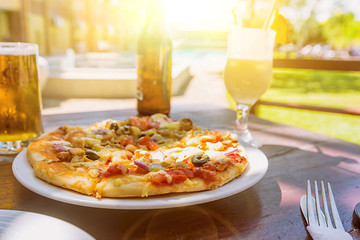 Delicious hot Pizza
