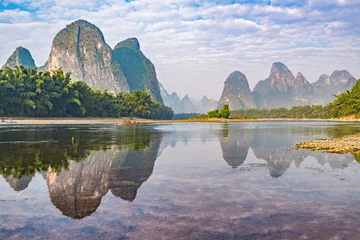 Foto auf Acrylglas Guilin Sonnenaufgangansicht des Li-Flusses von Xingping. China.