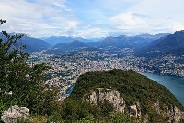Fototapeta na wymiar Lago di Lugano