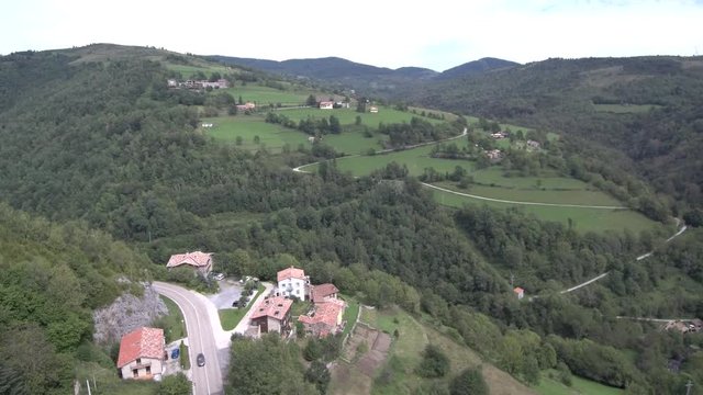 Mollo desde Drone. Pueblo con iglesia romanica en Gerona, Catalu&ntilde;a. Espa&ntilde;a - 4k Video