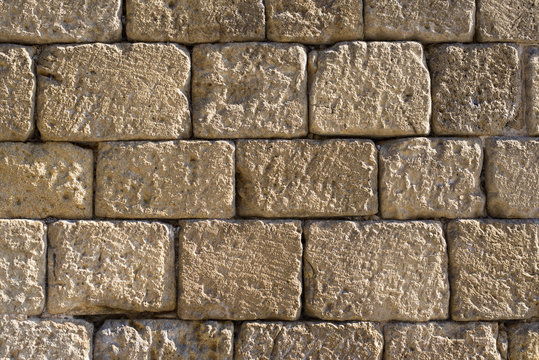 mur d'&eacute;glise fortifi&eacute;e