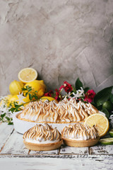 Lemon meringue pie