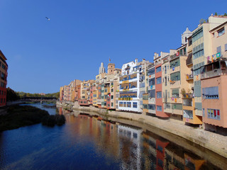 Fototapeta na wymiar View of the city Girona and the river Onyar