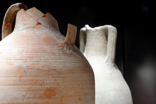 Reperti archeologici romani dagli scavi della linea metro C