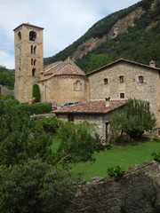 Fototapeta premium iglesia de Beget. Pueblo bonito de Girona, Cataluña, España