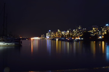 Fototapeta na wymiar Vancouver Skyline at night