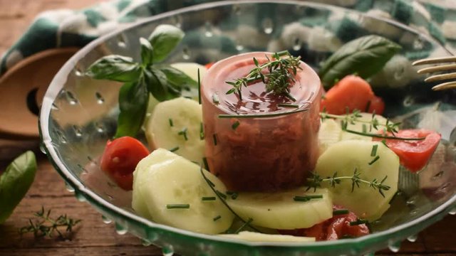 Hermetisk kj&oslash;tt Canned meat Carne in scatola enlatada Dosenfleisch Konzerv h&uacute;s movie viande ft81090175 en video conserve 