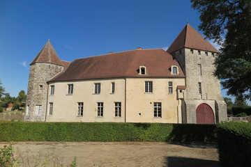 Fototapeta na wymiar Schloss von Époisses, Burgund 