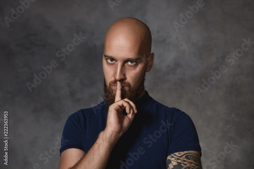 En image index language shaved beant over