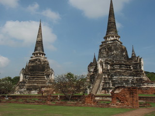 Fototapeta premium Stupas in the sky