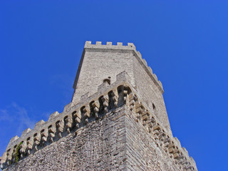 Fototapeta na wymiar Torre del castello di Erice, Sicilia