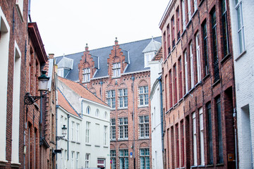 Obraz premium Houses representative of the traditional architecture of the historical Bruges town