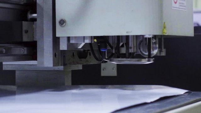 Plotter Cutter Industrial Equipment Tool Crease Fold Cut Packaging
