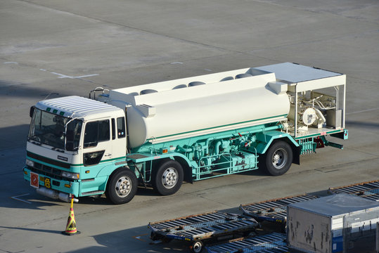燃料補給車