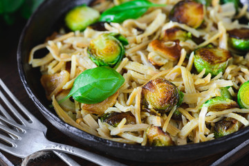 Soy vermicelli, fried garlic